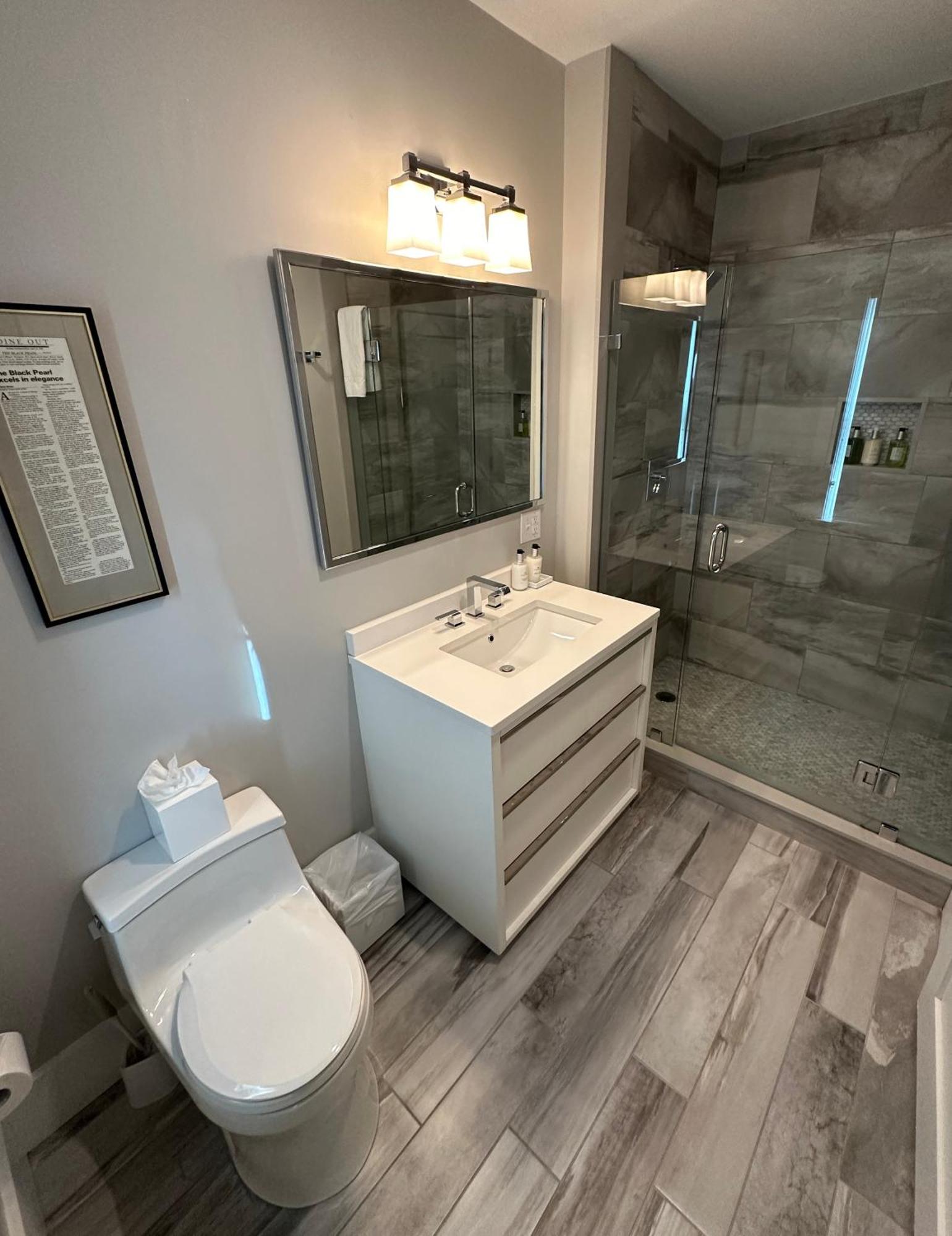 Entire Modern 7 Unit 7 Bath Boutique Inn ニューポート エクステリア 写真
