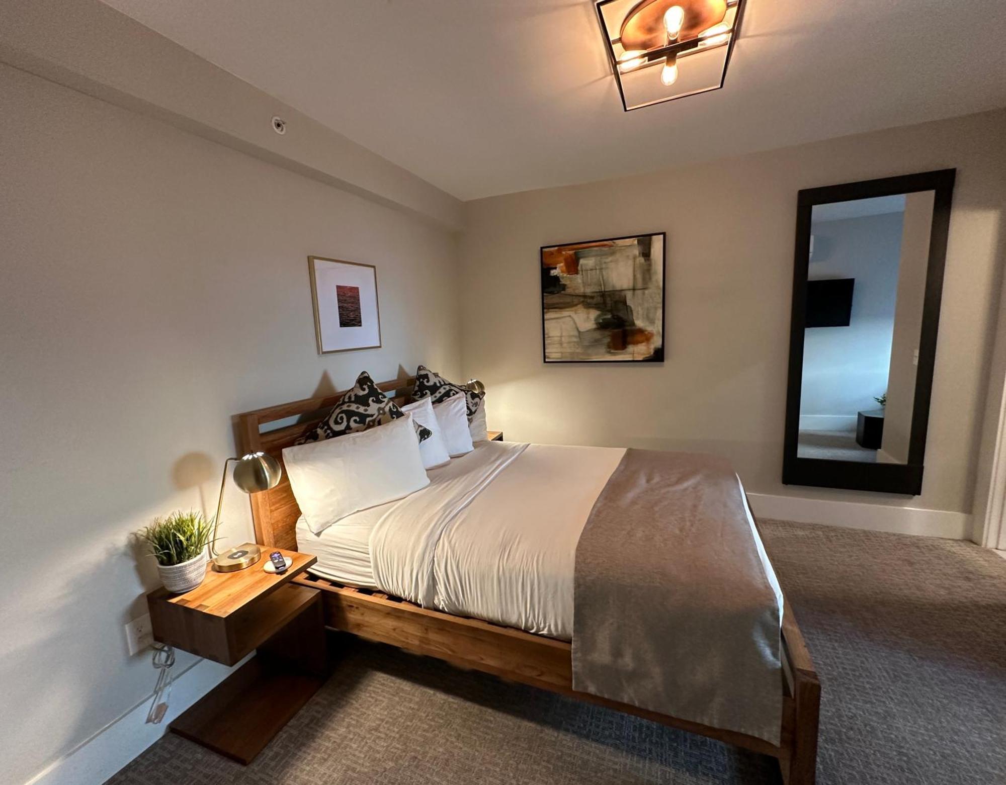 Entire Modern 7 Unit 7 Bath Boutique Inn ニューポート エクステリア 写真