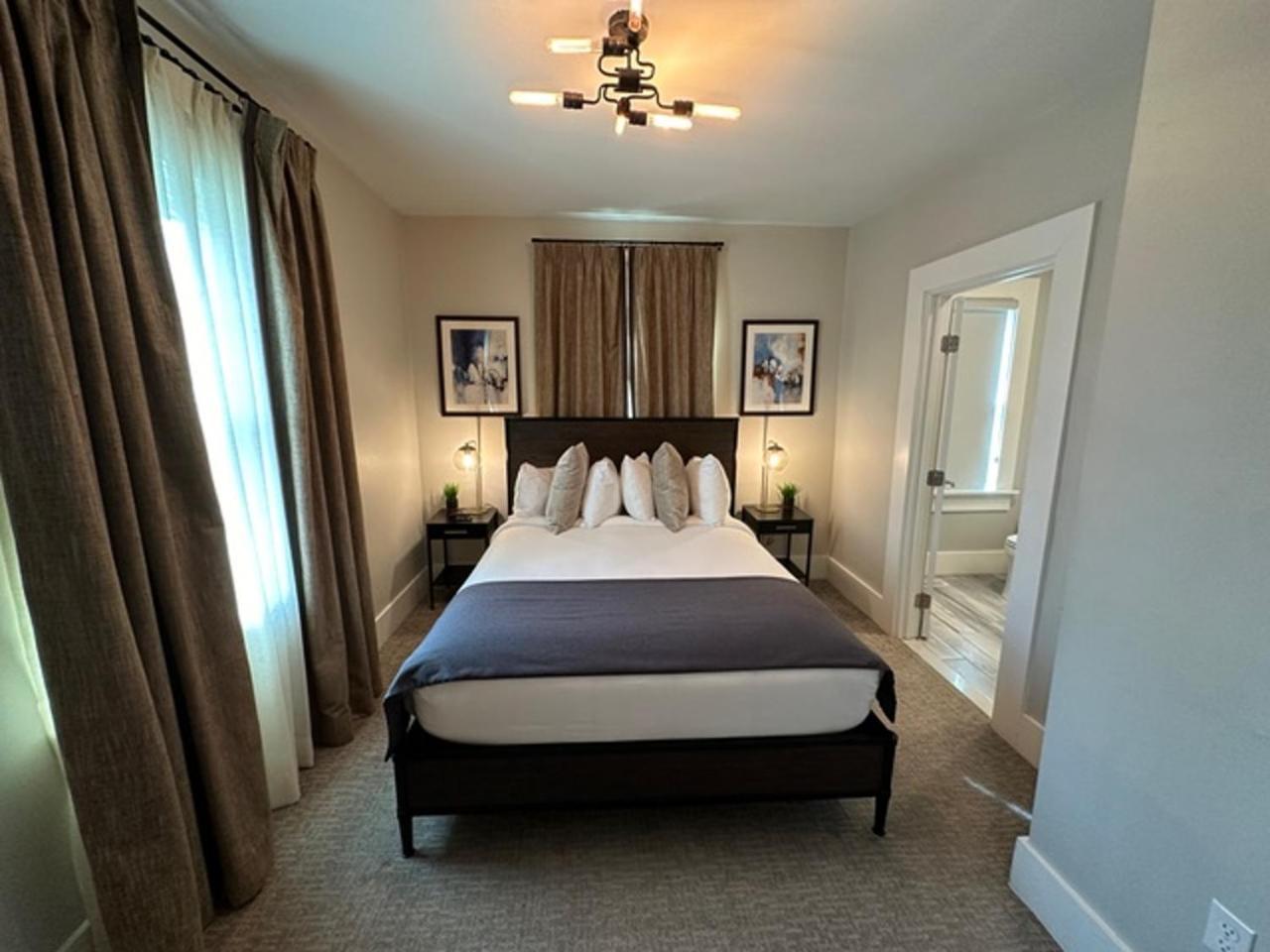 Entire Modern 7 Unit 7 Bath Boutique Inn ニューポート エクステリア 写真